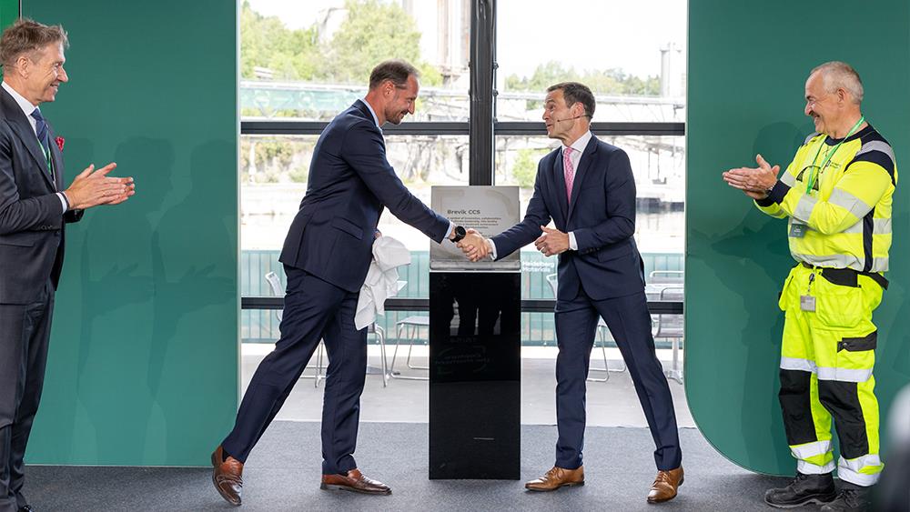 Heidelberg Materials opens world first carbon capture cement facility in Norway image