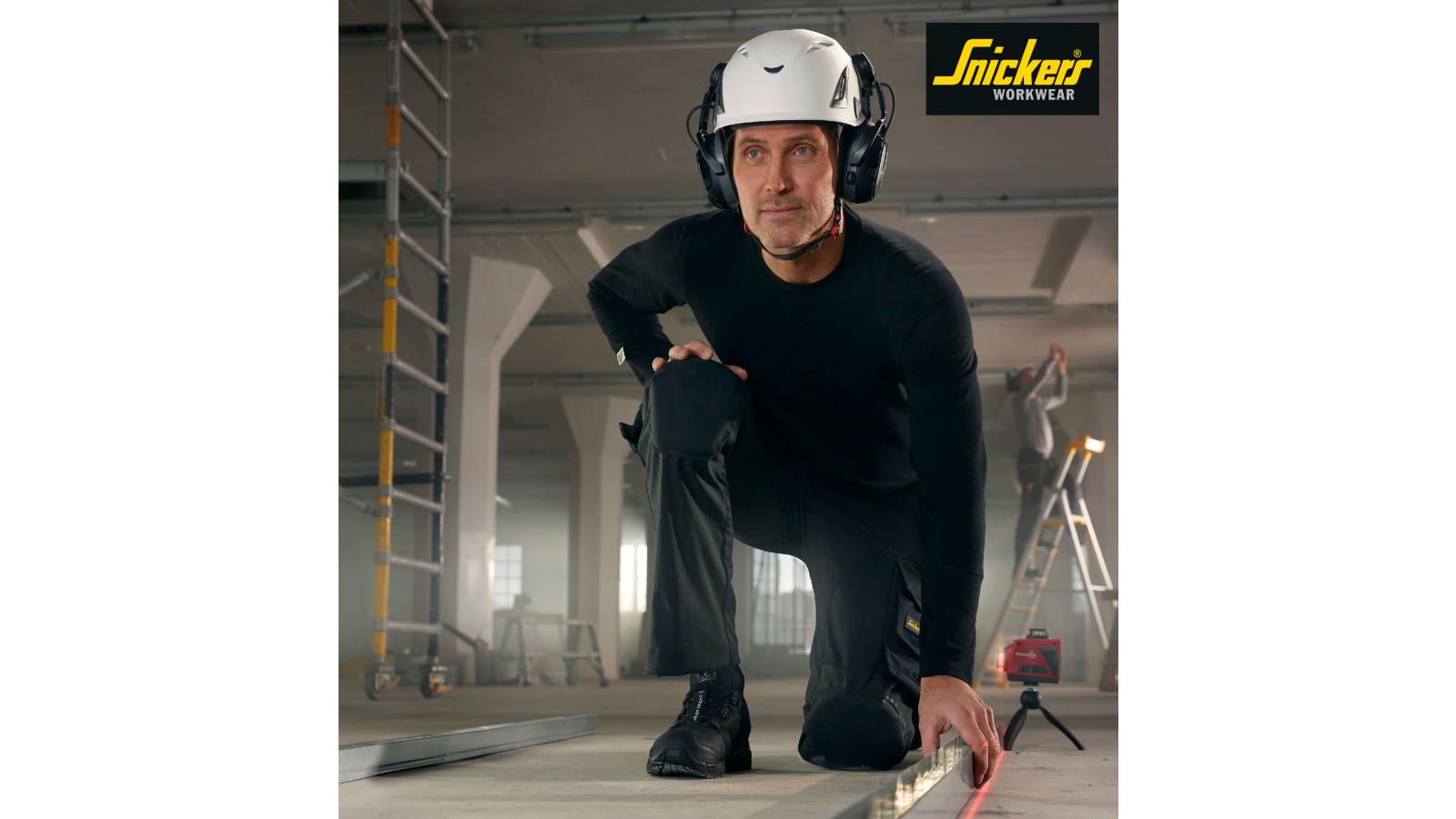 The World's First Work Trousers With Built-in, Certified Kneepads image