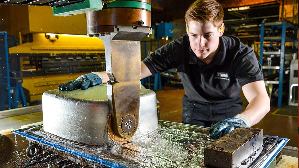 Local UK supply helps Pland Stainless post positive growth image