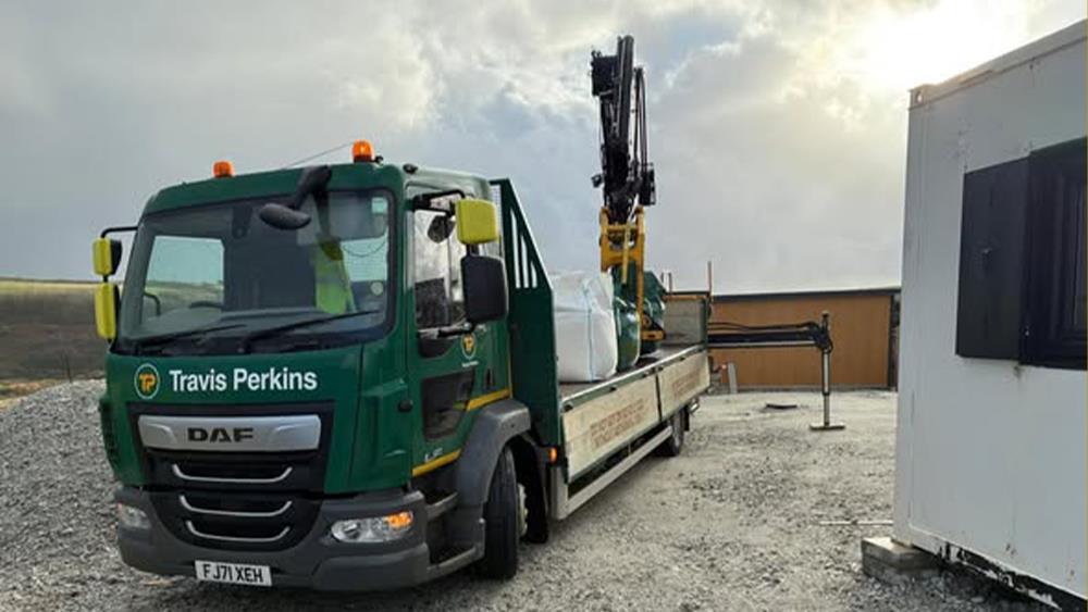 Travis Perkins branch donates materials to dog rescue centre image