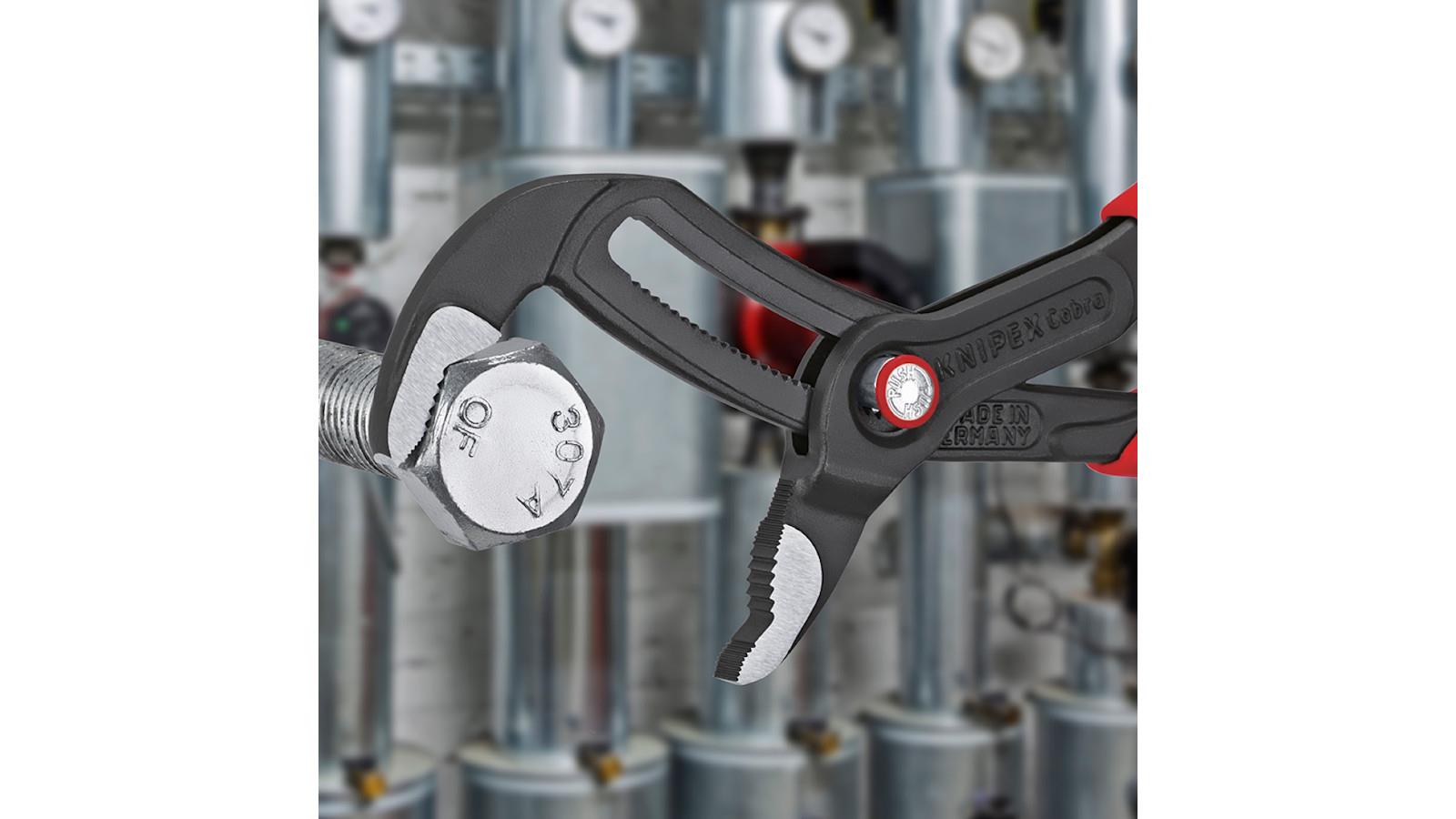 Open, push and grab! image