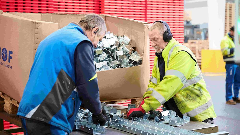 European pallet company launches first UK site image