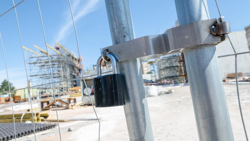 Builders' merchant insolvencies climb 15% in May 2025 as regional pressures intensify image